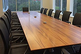 Timbeer veneer boardroom table